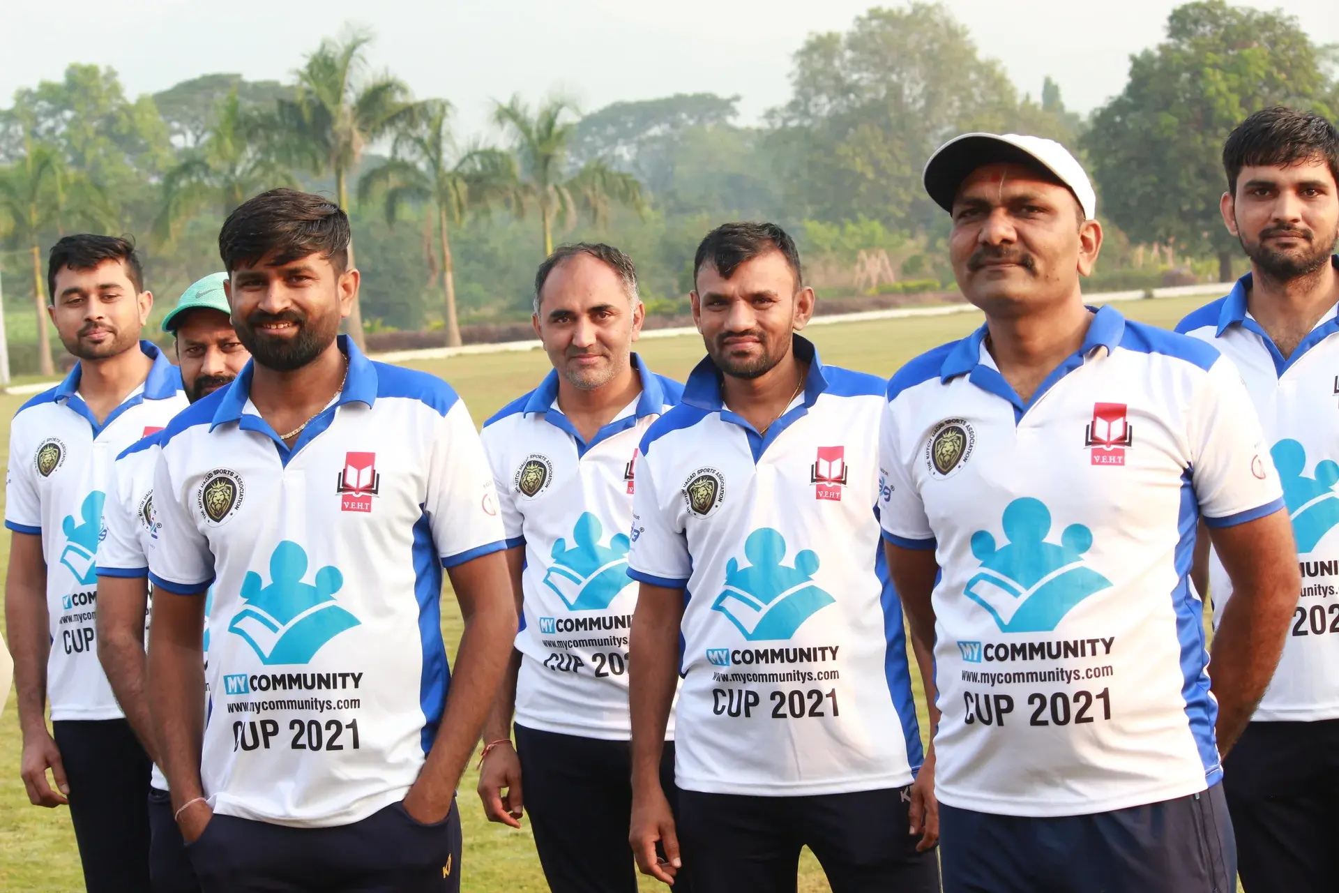 My Community - Cup - Photo 1